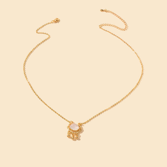 Collar Dorado con Ópalo y Colgante de Candado Texturizado – Regalo para Mejor Amiga