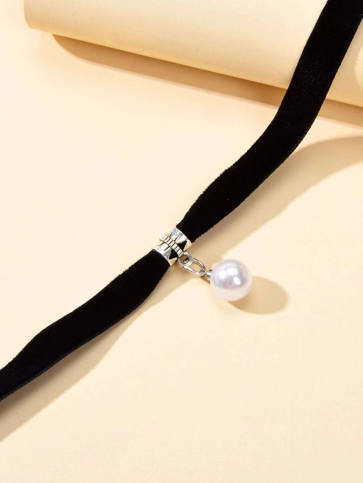 Black Velvet Pearl Decoration Charm Gothic 90s Tattoo Choker Punk Retro Necklace